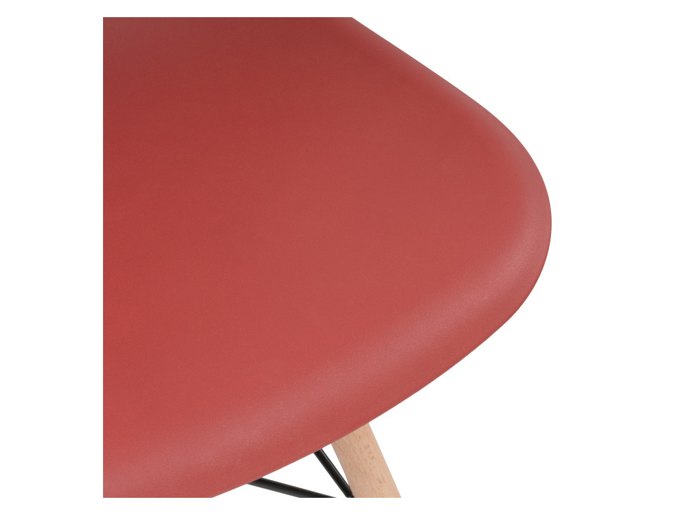 Пластиковый стул Eames PC-015 bordeaux