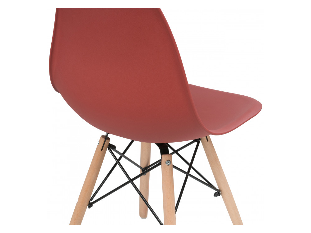 Пластиковый стул Eames PC-015 bordeaux