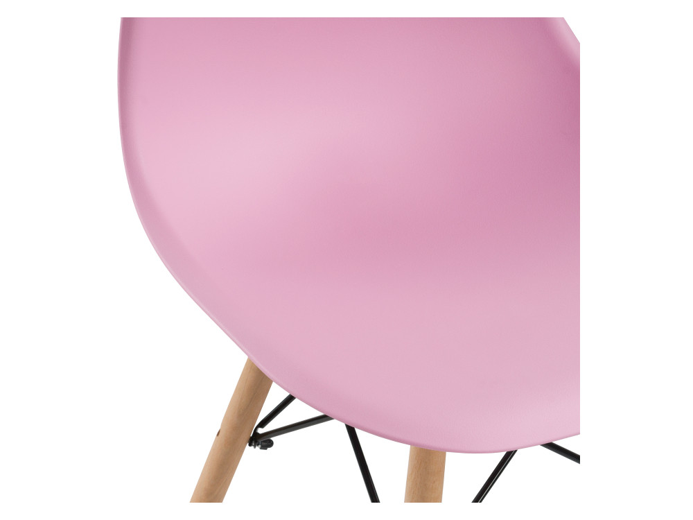 Пластиковый стул Eames PC-015 светло-розовый