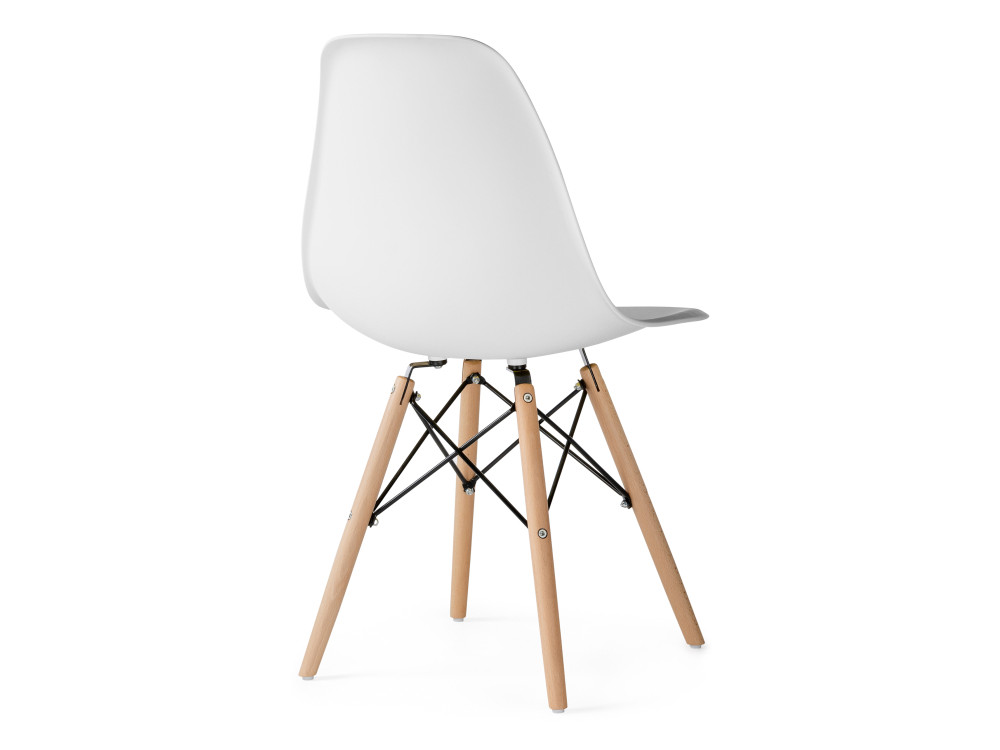 Пластиковый стул Eames PC-015 белый